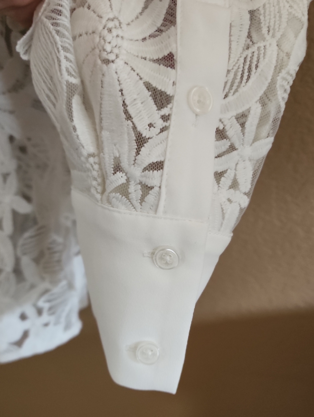 White House Black Market White Floral Lace Button-Front Blouse - Picture 4 of 5